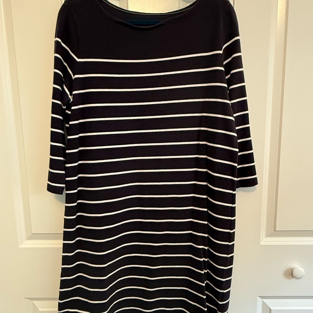 Lands' End White and Blue 3/4 Sleeve Raglan Dress